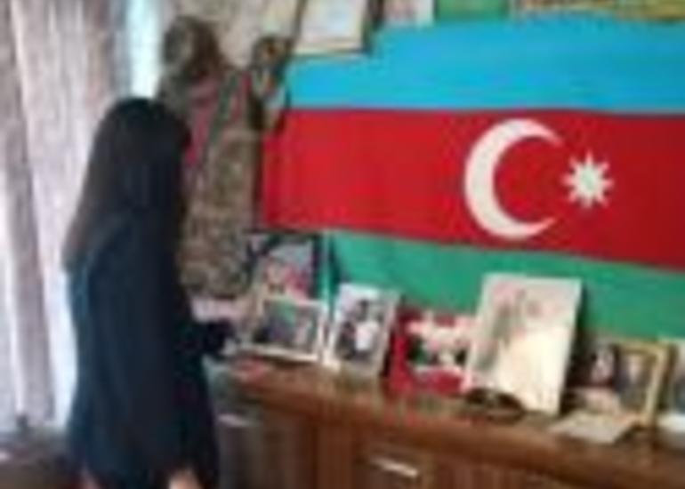 Millət vəkili şəhid ailəsini ziyarət edib