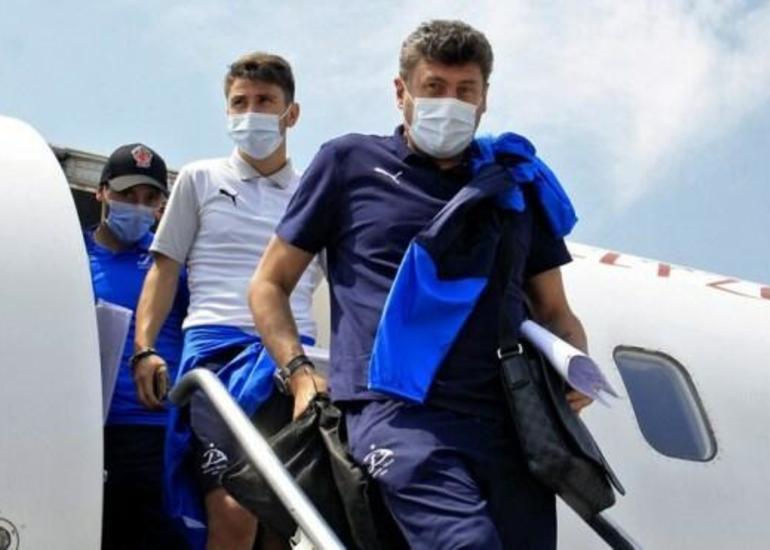 "Dinamo" Bakıya 22 futbolçu ilə gəldi