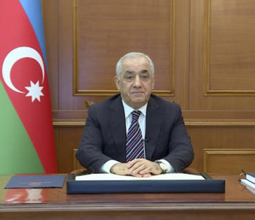 Əli Əsədov 2 qərar imzaladı