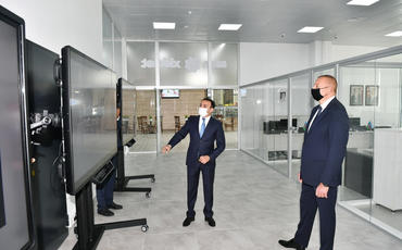 Prezident İlham Əliyev 6 saylı Bakı “ASAN xidmət” mərkəzinin açılışında iştirak edib