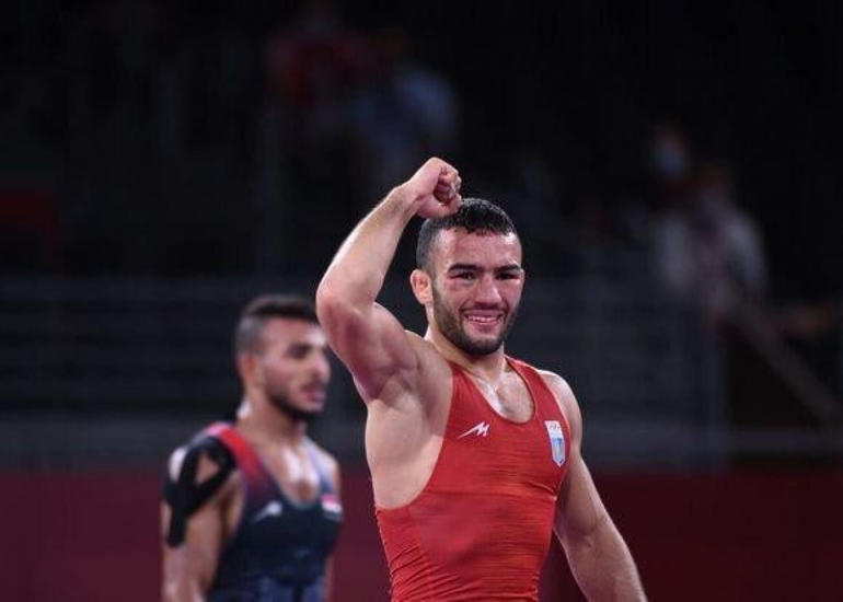 Azərbaycanlı güləşçi Olimpiadada gümüş medal qazanıb