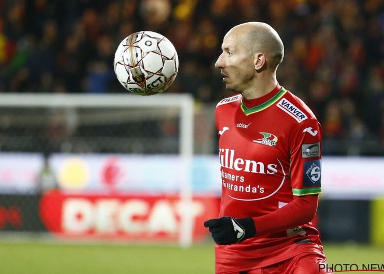 Fransalı futbolçu ürəktutmasından dünyasını dəyişib