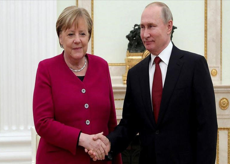 Merkel Rusiyaya səfər edəcək