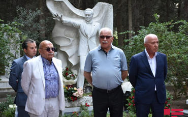 Müslüm Maqomayevin xatirəsi yad olunub
