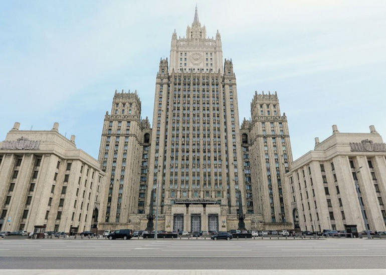 Rusiya XİN diplomatlarını Ukraynadan çıxarması barədə məlumatlara münasibət bildirib