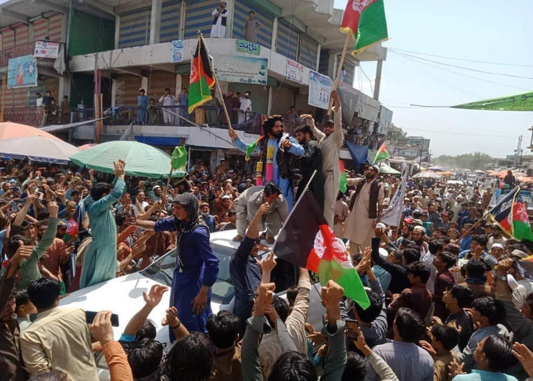 "Taliban" Cəlalabadda aksiya keçirənlərə atəş açıb, 3 nəfər ölüb, 10-dan çox yaralı var