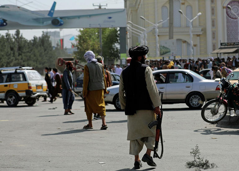 "Taliban" Kabildə komendant saatı elan edib