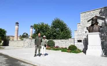 Şuşada dahi Azərbaycan şairi və ictimai-xadimi Molla Pənah Vaqifin muzey-məqbərə kompleksinin açılışı olub