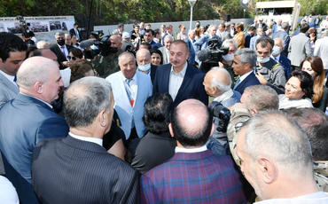 Prezident İlham Əliyev və birinci xanım Mehriban Əliyeva Şuşada Vaqif Poeziya Günlərinin açılışında iştirak edib