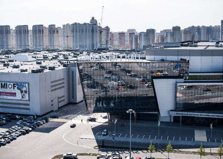 "Crocus Group" Moskvanın mərkəzindəki bütün binalarını satışa çıxarıb