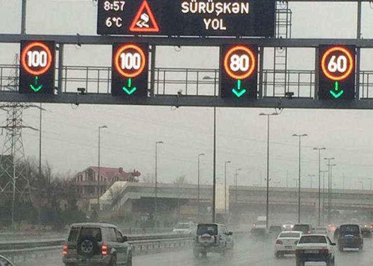 Bakıda hava şəraiti ilə balı bir sıra yollarda sürət həddi endirilib