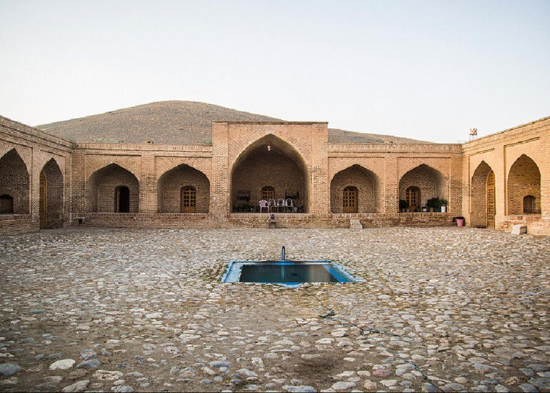 UNESCO-nun mütəxəssisləri Həmədanda olacaq: Şah Abbas dövrünə aid karvansara ziyarət ediləcək
