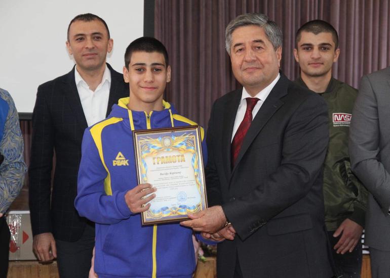 "DOSTLUQ" MƏDƏNIYYƏT VƏ TƏHSIL MƏRKƏZI YENI TƏDRIS ILINI AÇDI