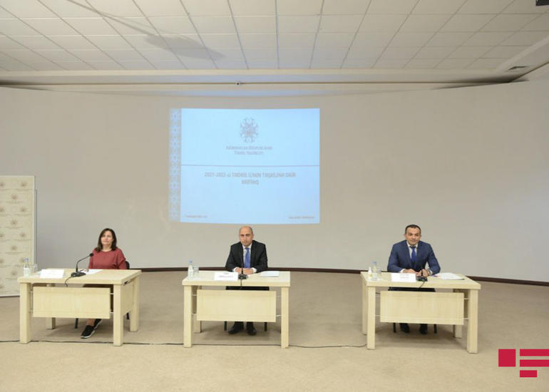 Təhsil naziri: “Şagirdlərin valideynlərindən COVID-19 pasportu tələb etmirik”