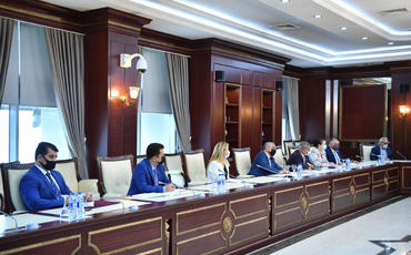 Milli Məclisin Əmək və sosial siyasət komitəsinin iclası keçirilib