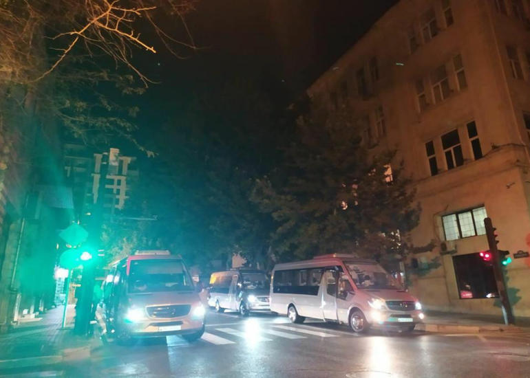 Şuşadan olan bir qrup jurnalist Şuşaya yola düşüb