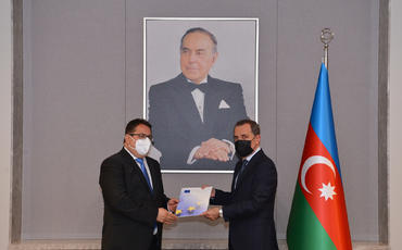 Ceyhun Bayramov Aİ-nin Azərbaycana yeni təyin olunmuş nümayəndəsini qəbul edib