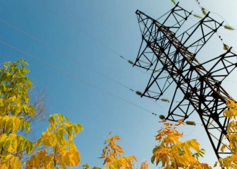 Azərbaycan elektrik enerjisinin istehsalını 7% artırıb