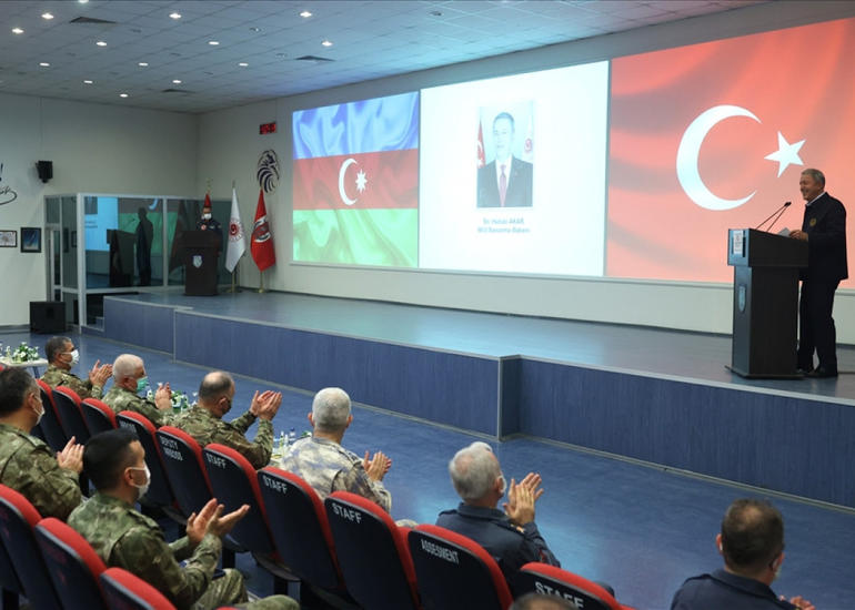 Türkiyənin müdafiə naziri Ermənistana xəbərdarlıq edib