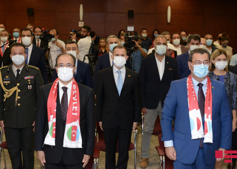 Bakının azad edilməsinin ildönümü münasibətilə Türkiyə səfirliyində tədbir keçirilib