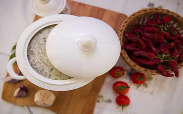 BBC Azərbaycan mədəniyyəti və mətbəxi ilə bağlı məqalə dərc edib