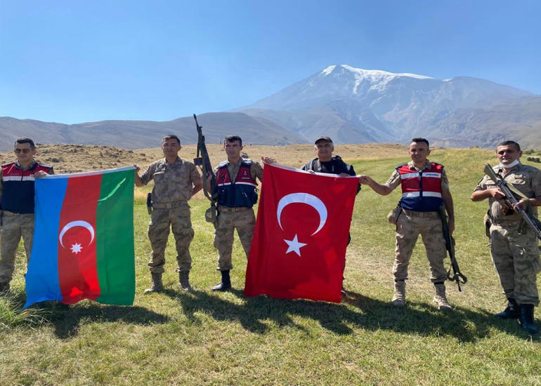 Bakının işğaldan azad edilməsinin 103-cü ildönümü Ağrıdağa yürüşlə qeyd edilib