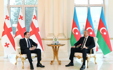 Prezident İlham Əliyev Gürcüstanın Baş naziri ilə görüşüb