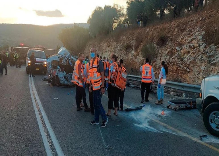 İsraildə ağır yol qəzasında 3-ü uşaq olmaqla, 5 nəfər ölüb