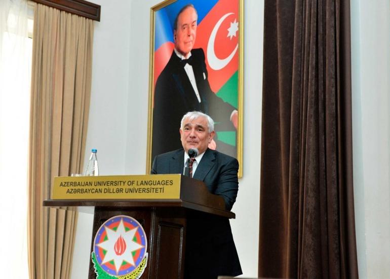 Kamal Abdullanın romanı rus dilində çap olunub