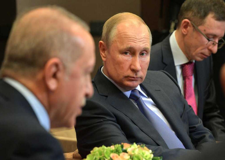 Putin Ərdoğana üçüncü doza ilə peyvəndlənmə zamanı “Sputnik V”-dən istifadəni təklif edib