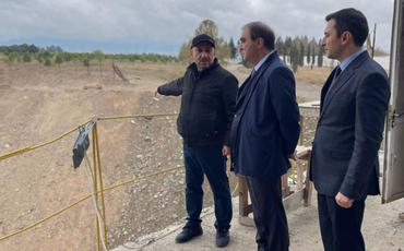 Niyazi Bayramov Gəncədə tikinti-bərpa işlərinin gedişi ilə tanış olub