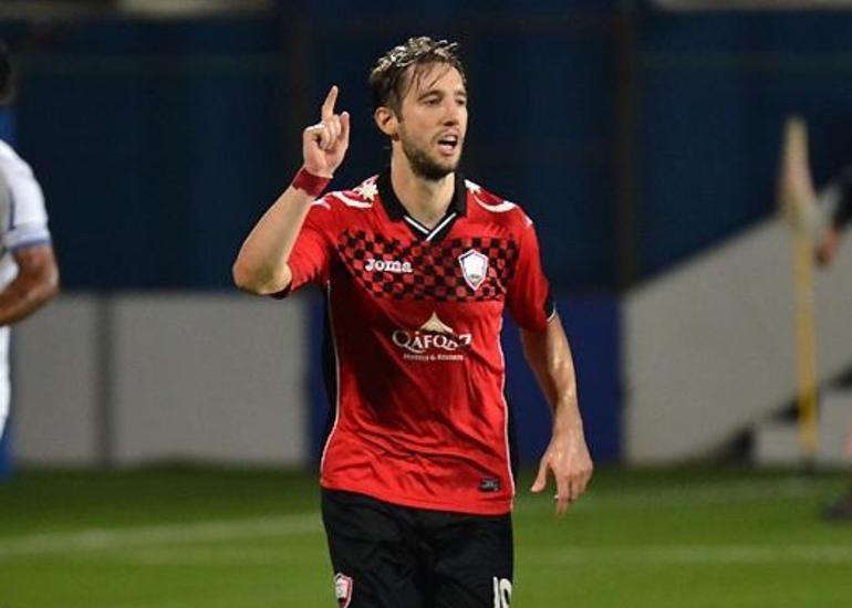 "Qarabağ"ın legionerinin başına 6 tikiş qoyuldu