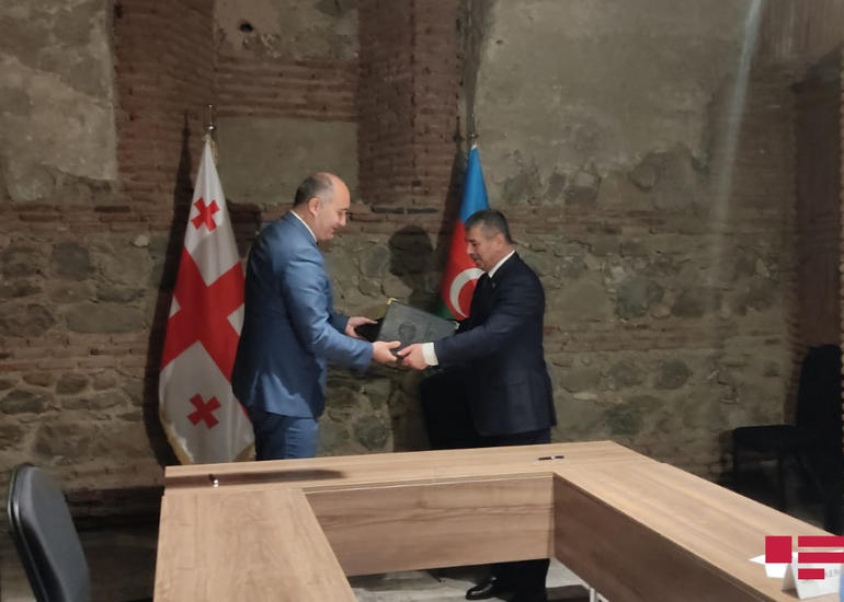 Azərbaycan və Gürcüstan arasında hərbi əməkdaşlıq sahəsində sənəd imzalanıb