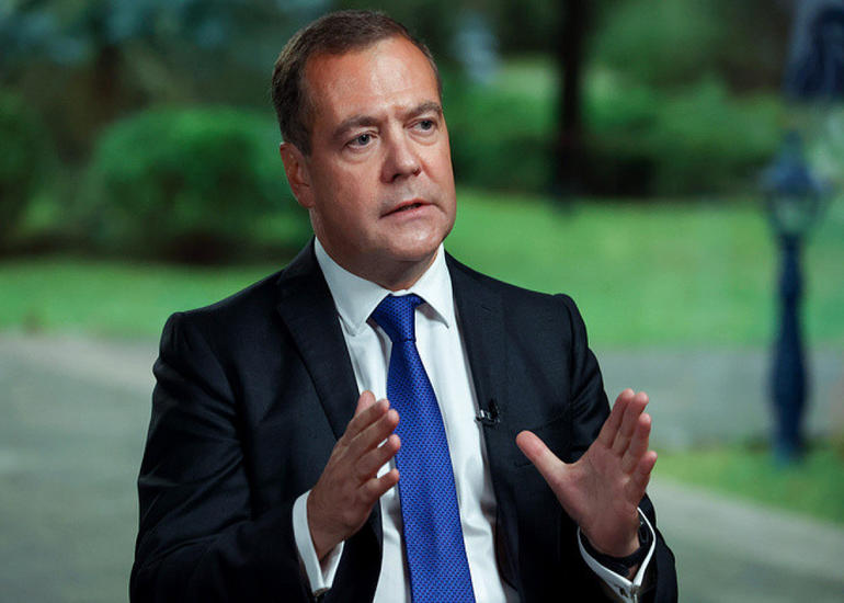 Medvedev Ukraynanın Aİ-yə üzvlük tarixinə kinayəli reaksiya verib: “Heç vaxt”