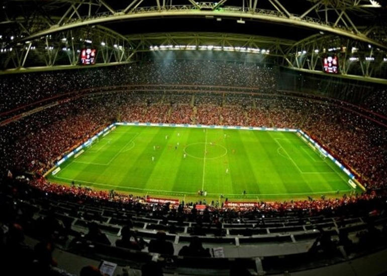 “Qalatasaray”ın stadionunun adı dəyişdirilib