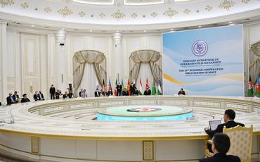 Prezident İlham Əliyev Aşqabadda İƏT-in XV Zirvə toplantısında çıxış edib
