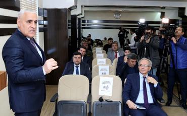 BAMF-ın təşkilatçılığı ilə AzTV-də “Səngər adamları” kitabının təqdimatı keçirilib