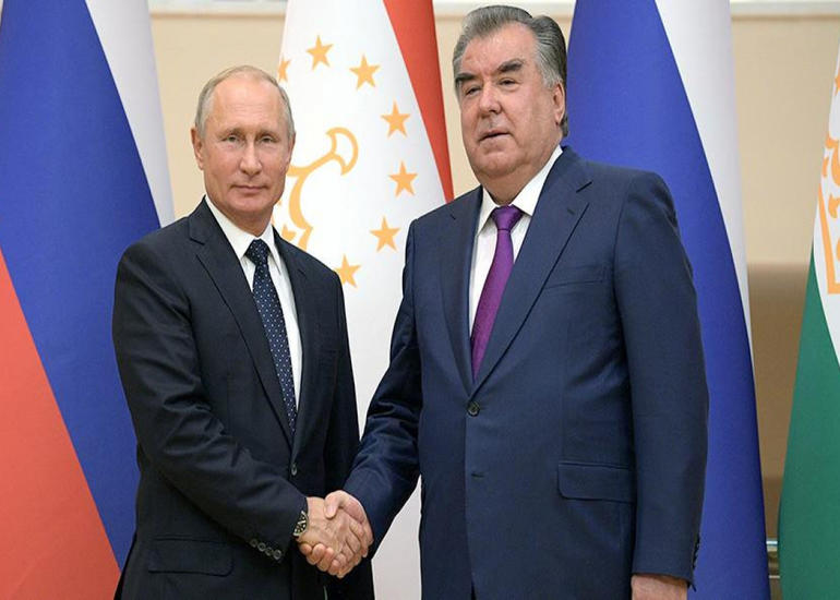 Putin Tacikistan Prezidenti ilə Əfqanıstanla sərhəddəki vəziyyəti müzakirə edib
