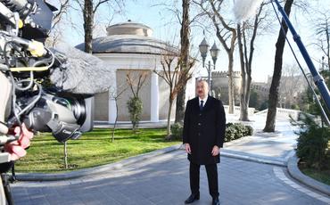Prezident Hacı Zeynalabdin Tağıyevin abidəsinin açılışında iştirak edib