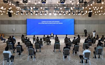 Prezident İlham Əliyev Gənclər Forumunda iştirak edib