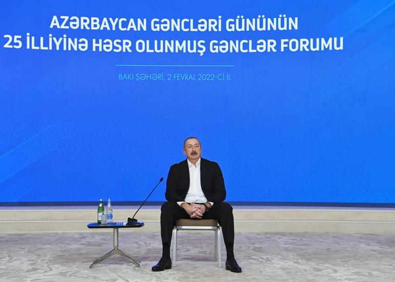 Prezident İlham Əliyev Gənclər Forumunda iştirak edib