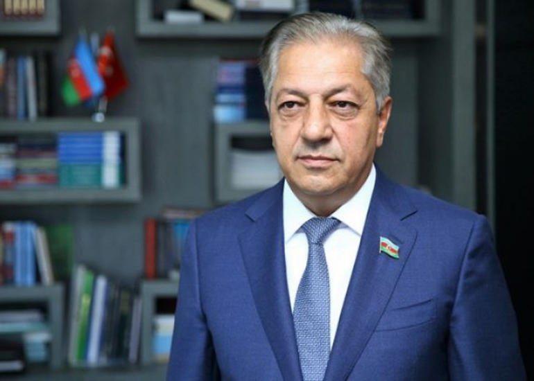Bir qrup jurnalist Cavanşir Feyziyev barəsində xüsusi ittiham qaydasında şikayət verib