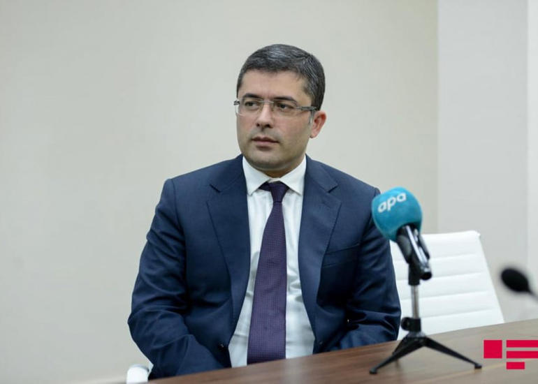 Əhməd İsmayılov: “Ali təhsili olmadan jurnalistika üzrə çalışanlarla bağlı heç bir məhdudiyyət yoxdur”