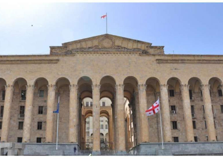 Gürcüstan Ukraynaya hücumu pisləyib