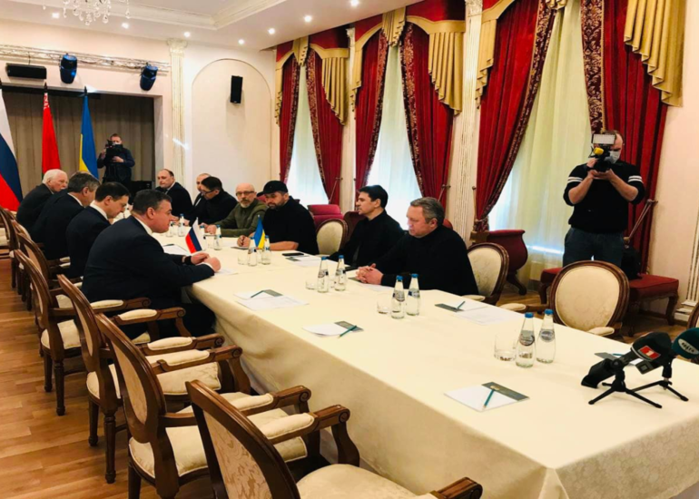 Ukrayna Rusiya qoşunlarının Krım və Donbasdan çıxarılmasını tələb edib