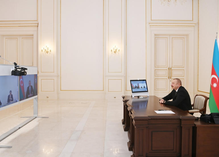 Prezident Rumıniyanın energetika nazirini videoformatda qəbul edib