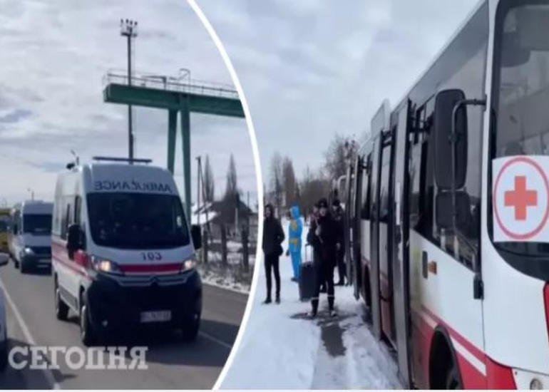 Ukraynanın Sumi şəhəri üçün humanitar dəhliz açılıb, evakuasiya başlayıb
