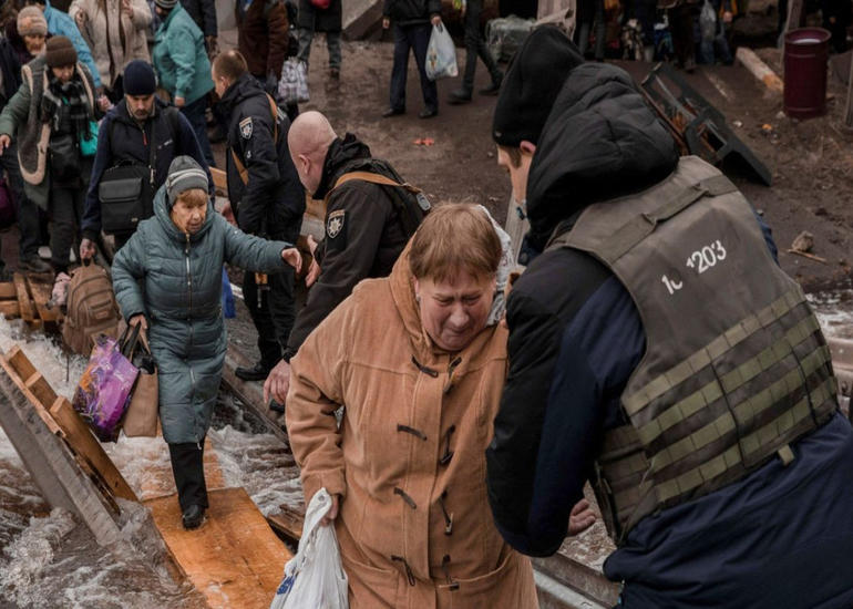 Ukraynada humanitar atəşkəs başlayıb