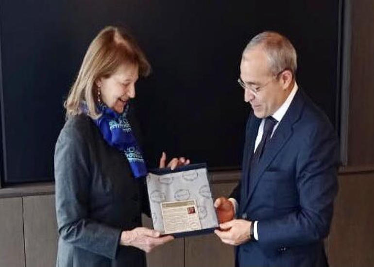 Səfir: "Britaniya şirkətləri qaytarılmış ərazilərin bərpasına cəlb olunmağa maraqlıdır"