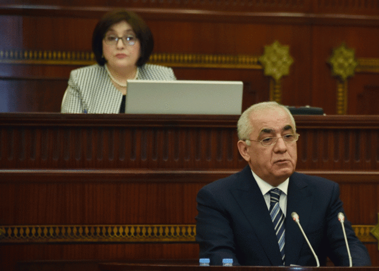 Hökumətin 2021-ci il üzrə hesabatı parlamentdə qəbul edilib